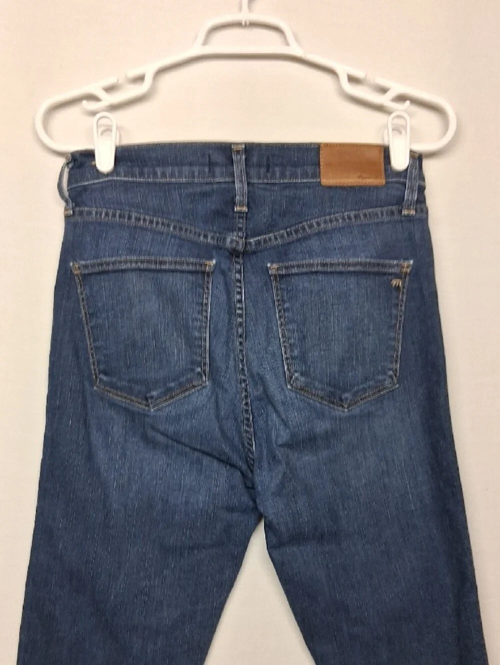 Madewell High-Rise Slim Crop Jeans in Dark Blue Wash